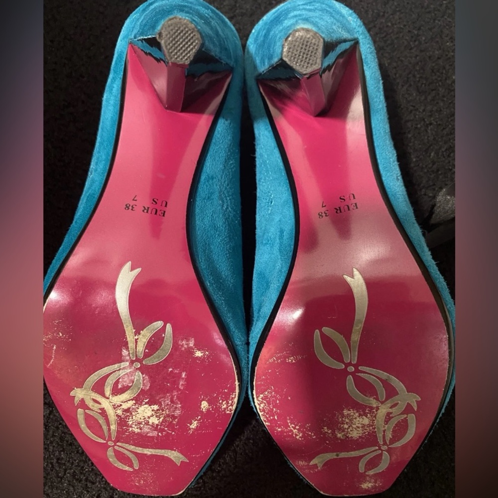 Poetic Licence Women's Kiss and Tell Leather Suede Peep-Toe Heel Women's Size 7M - Picture 7 of 11